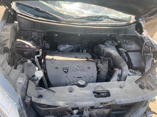 2020 Mitsubishi Outlander Sport 2.0 ES AWC - Engine Compartment Image